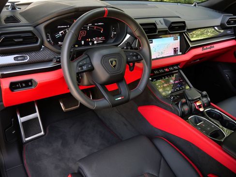 Used 2025 Lamborghini Urus S AWD/4WD image 13