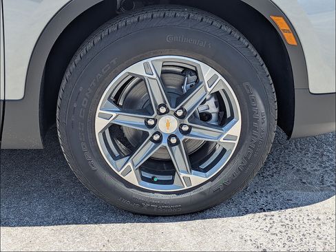 New 2026 Chevrolet Blazer LT w/ Convenience Package FWD image 12