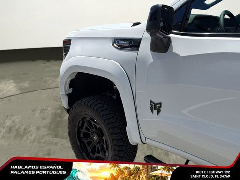 New 2026 GMC Sierra 1500 AT4 w/ AT4 Premium Package AWD/4WD image 39