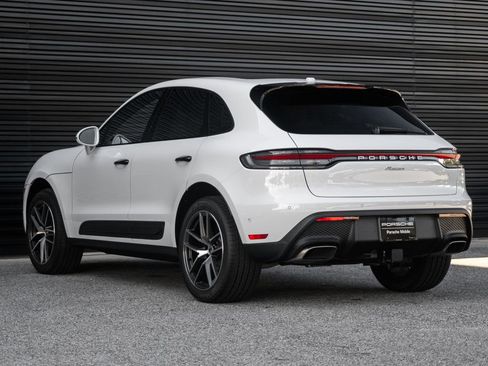 New 2025 Porsche Macan image 3