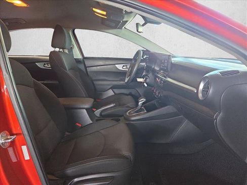 Used 2023 Kia Forte LXS w/ LXS Technology Package FWD image 21