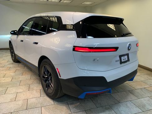 Used 2023 BMW iX xDrive50 w/ Premium Package AWD/4WD image 76