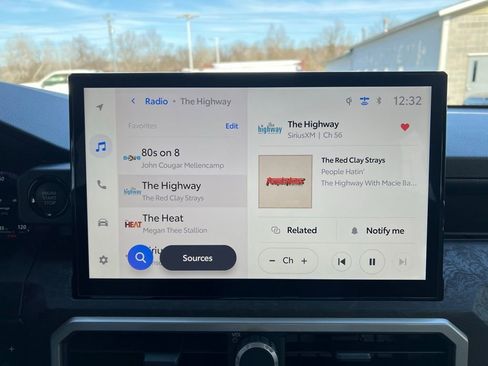 Used 2024 Toyota Tacoma Limited w/ Limited Package (LT) image 26