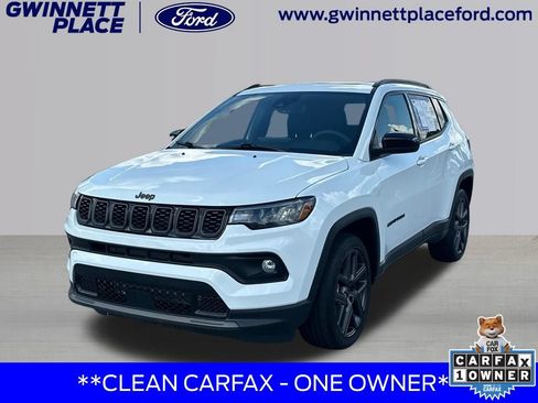 Used 2026 Jeep Compass Latitude w/ Sun and Sound Group AWD/4WD image 1
