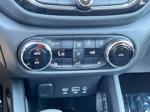 Used 2021 Chevrolet TrailBlazer LT w/ Convenience Package AWD/4WD image 15