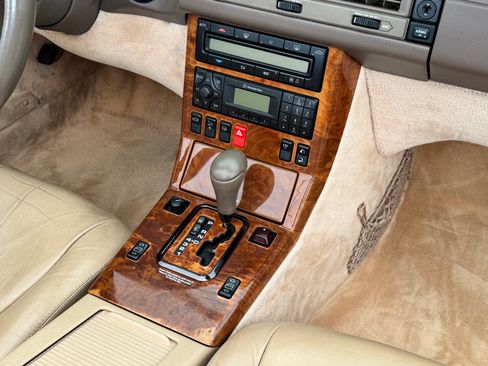Used 1999 Mercedes-Benz SL 500 image 16