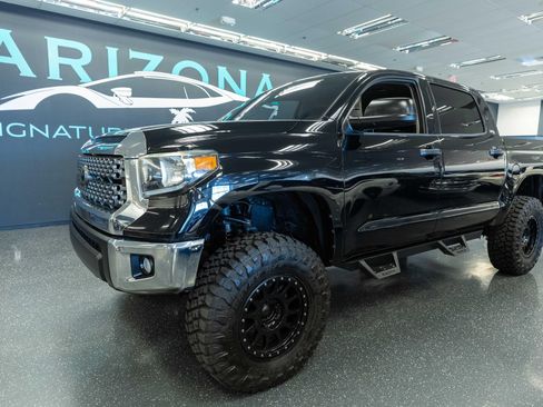 Used 2019 Toyota Tundra SR5 AWD/4WD image 1