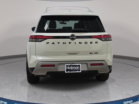 Used 2023 Nissan Pathfinder SL w/ Black Appearance Package AWD/4WD image 7