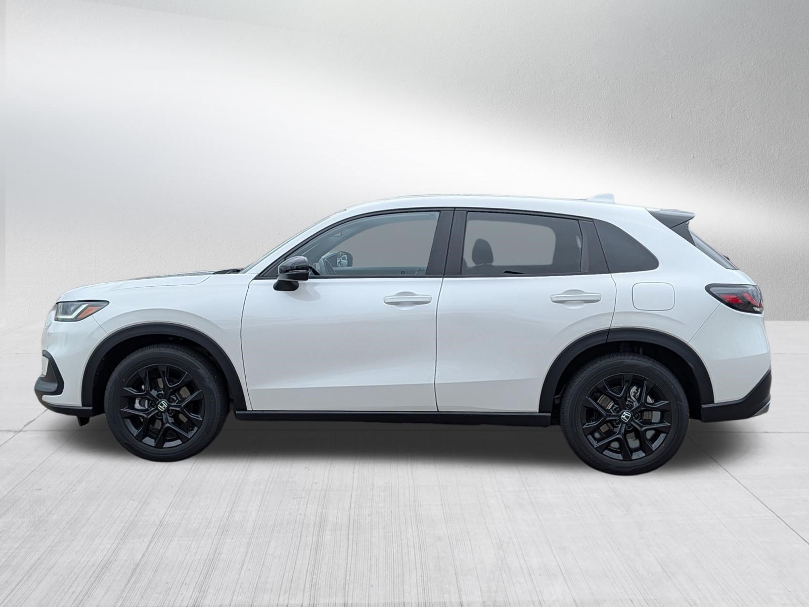 Used 2025 Honda HR-V Sport image 4