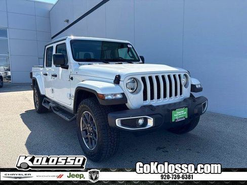 Certified 2023 Jeep Gladiator Overland AWD/4WD image 1
