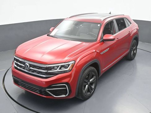 Used 2021 Volkswagen Atlas Cross Sport SE w/ Panoramic Sunroof Package FWD image 45
