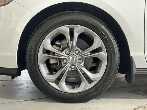 Used 2024 Honda Accord EX image 13