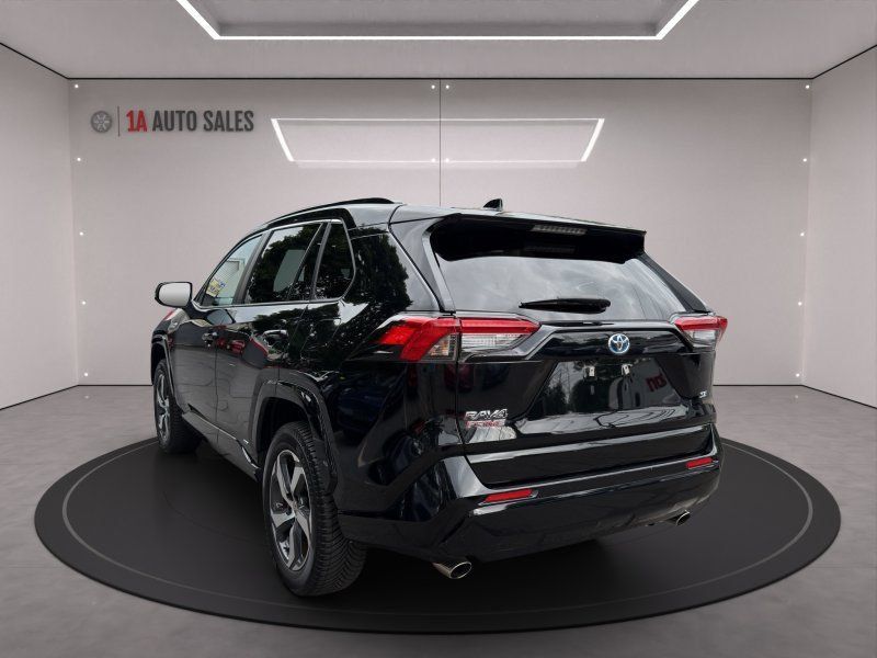 Used 2021 Toyota RAV4 Prime SE AWD/4WD image 3