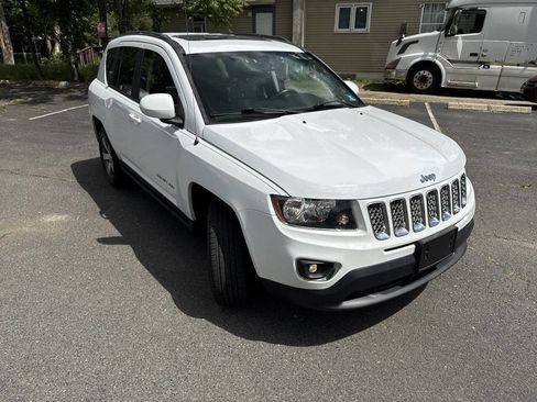 Used 2017 Jeep Compass High Altitude AWD/4WD image 4