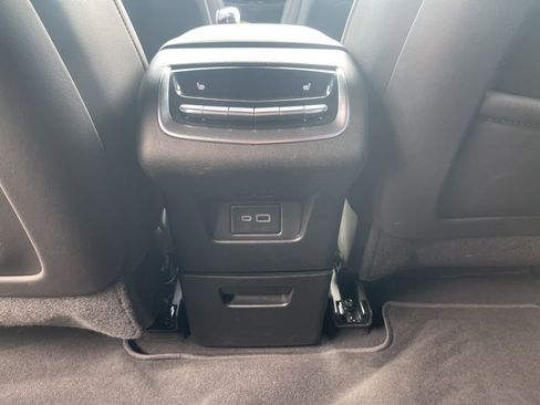 Used 2024 Cadillac XT6 Sport image 23