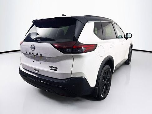 Used 2023 Nissan Rogue SV w/ SV Premium B Package AWD/4WD image 5