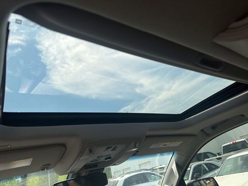 Used 2018 GMC Yukon Denali w/ Denali Ultimate Package image 13