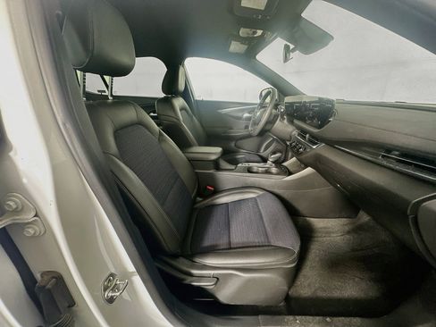 Used 2025 Buick Envista Preferred FWD image 30