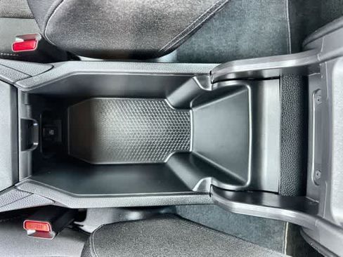 Used 2025 Honda Accord SE image 27