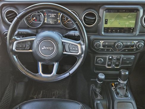 Used 2020 Jeep Gladiator Overland w/ Popular Equipment Package image 26