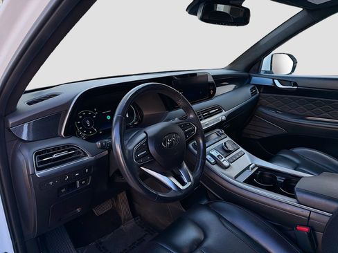 Used 2022 Hyundai Palisade Calligraphy image 9