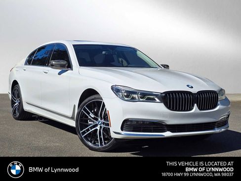 Used 2018 BMW 750i RWD image 1