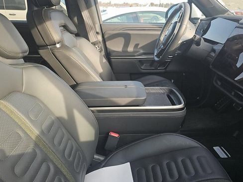 Used 2023 Rivian R1S Adventure image 8