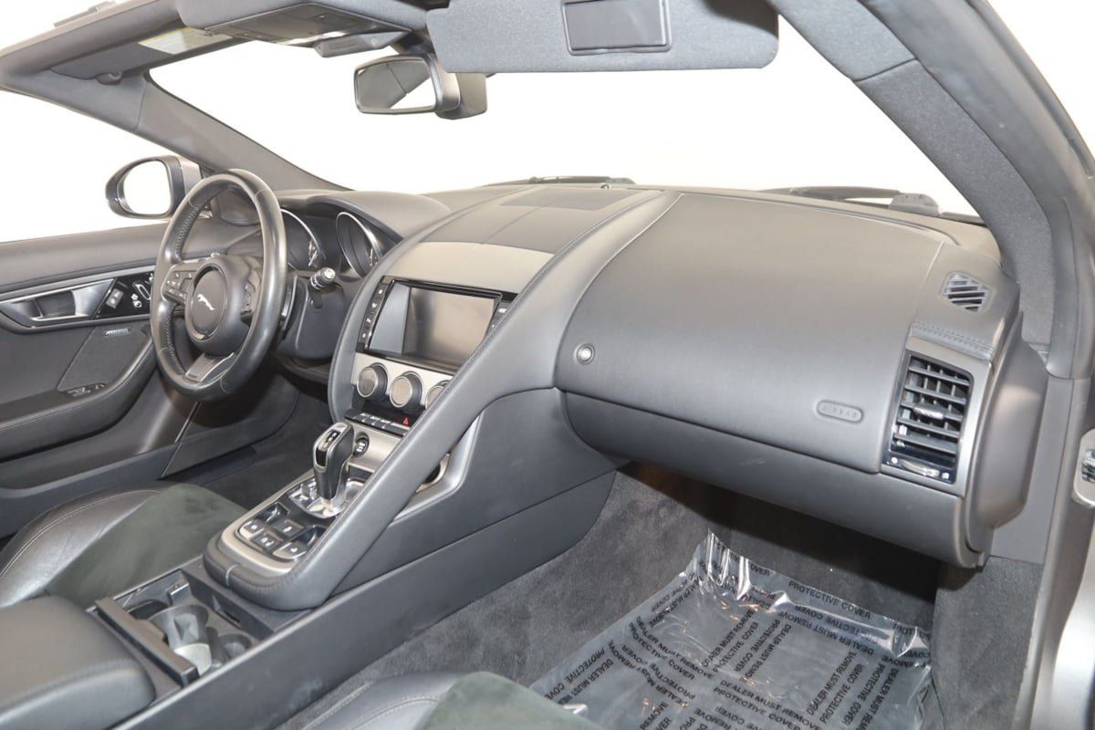 Used 2017 Jaguar F-TYPE Convertible RWD image 48