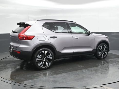 New 2026 Volvo XC40 B5 Ultra w/ Protection Package Premier image 2