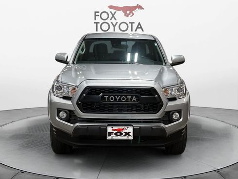 Used 2023 Toyota Tacoma SR5 RWD image 9
