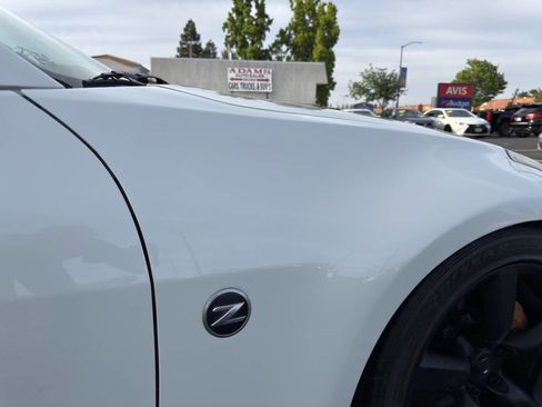 Used 2006 Nissan 350Z Coupe w/ (N93) Cargo Convenience Pkg image 18