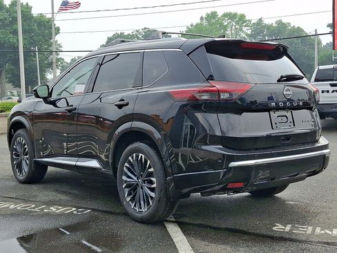New 2026 Nissan Rogue Platinum AWD/4WD image 3