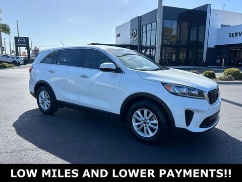 Used 2020 Kia Sorento LX FWD image 1