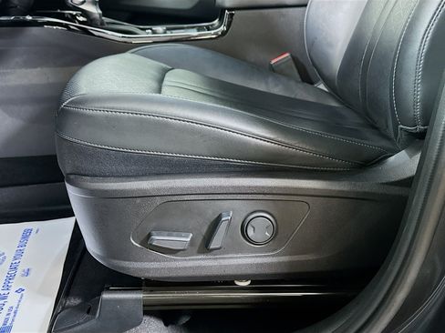 Certified 2023 Kia Sorento SX AWD/4WD image 19