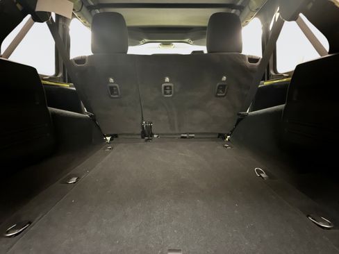 Used 2023 Jeep Wrangler Sport image 22