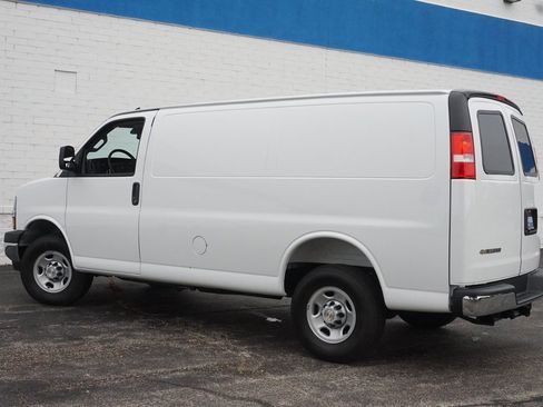 Certified 2025 Chevrolet Express 3500 w/ Driver Convenience Package image 8