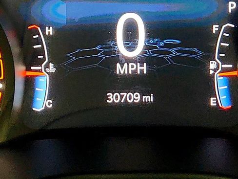 Used 2024 Jeep Compass Latitude w/ Altitude Special Edition AWD/4WD image 13
