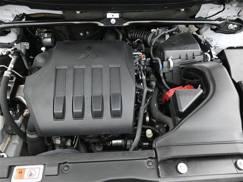 Used 2024 Mitsubishi Eclipse Cross SE image 31