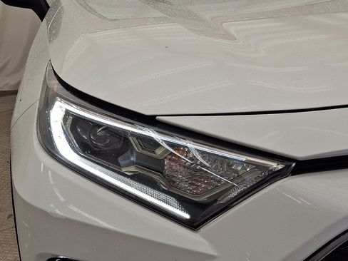 Certified 2021 Toyota RAV4 XSE w/ Weather Package AWD/4WD image 28
