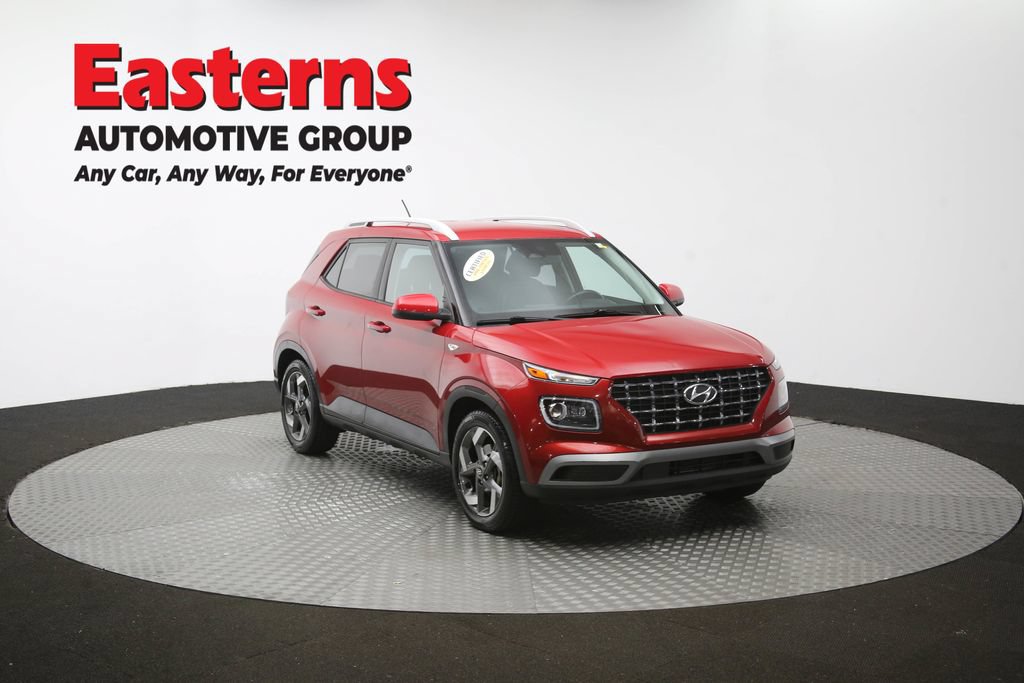 Used 2023 Hyundai Venue Limited FWD image 51