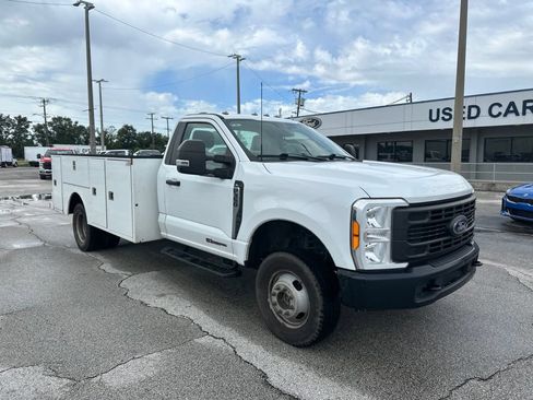 Used 2023 Ford F350 XL AWD/4WD image 2