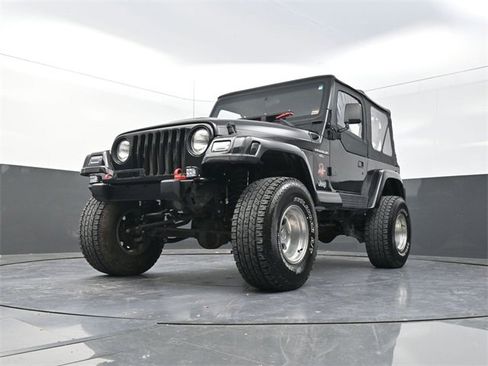 Used 1998 Jeep Wrangler Sahara image 19