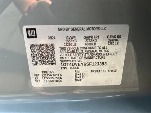 Used 2025 GMC Sierra 3500 AT4 w/ AT4 Premium Plus Package AWD/4WD image 31