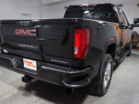 Used 2022 GMC Sierra 2500 Denali w/ Denali Ultimate Package image 7