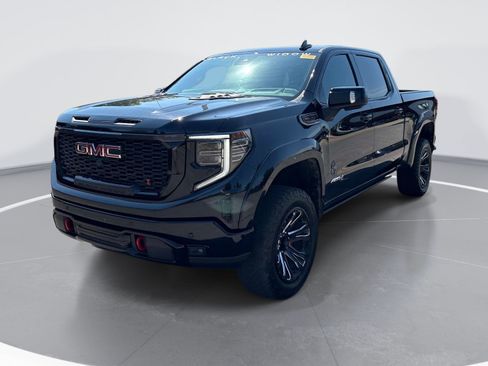 Used 2023 GMC Sierra 1500 AT4 w/ AT4 Premium Package AWD/4WD image 3