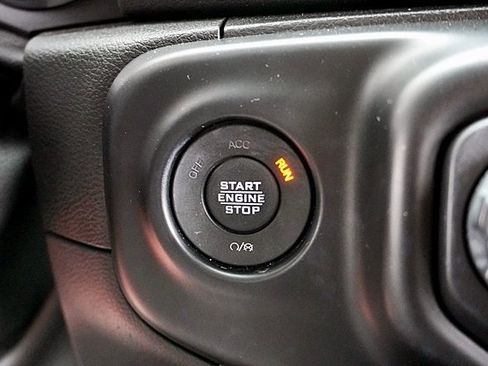 Used 2021 Jeep Wrangler Unlimited Rubicon 4xe image 32