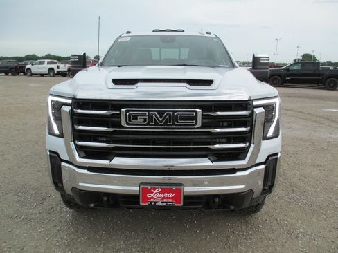 New 2026 GMC Sierra 2500 SLT w/ SLT Premium Package AWD/4WD image 12