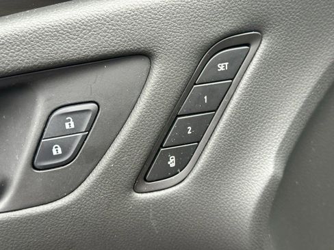 Used 2020 Buick Envision Premium w/ LPO, Cargo Package image 18