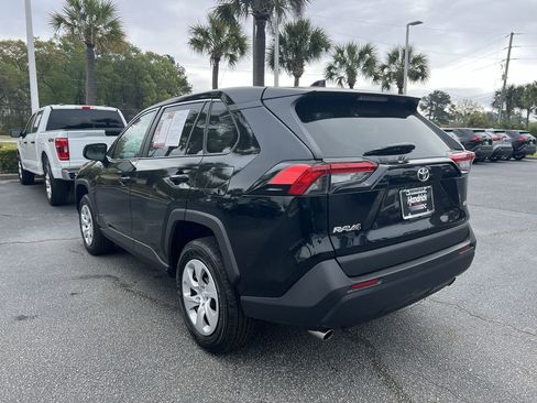 Used 2025 Toyota RAV4 LE image 8