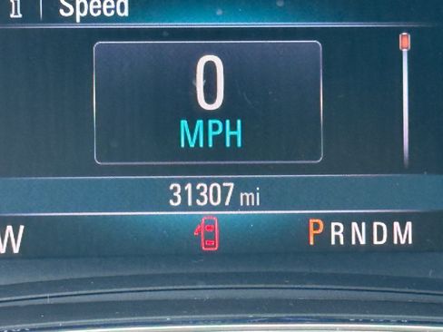 Used 2022 Buick Encore Preferred w/ Safety Package FWD image 17